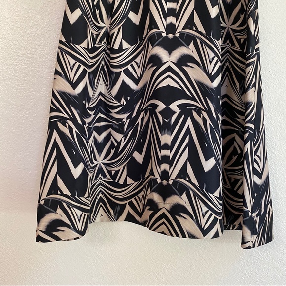 LK BENNETT patterned fit and flare dress - Picture 10 of 13